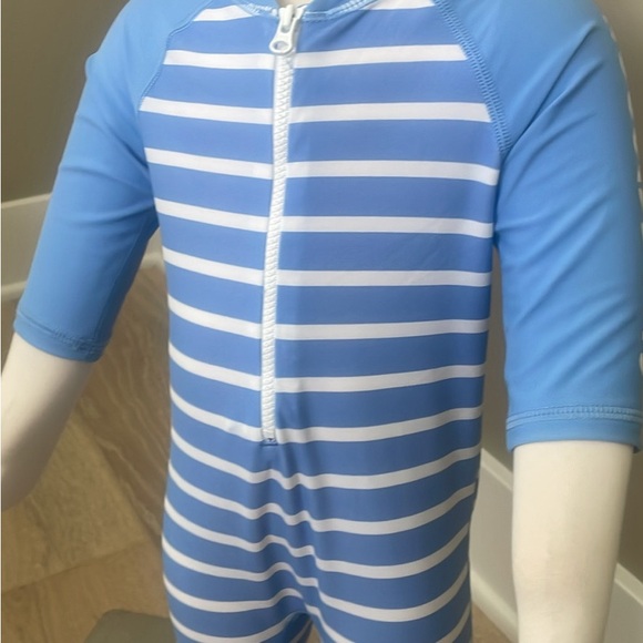 New Rugged Butts Rashguard infant swimwear. 3-6 months. - Picture 4 of 4